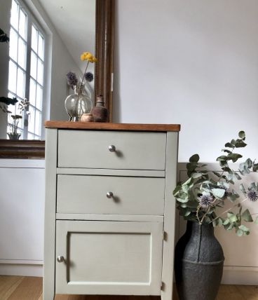Mini chiffonnier/meuble d'appoint vintage