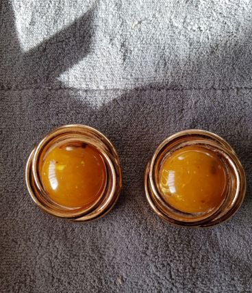 boucle d'oreille rondes avec pierre orange