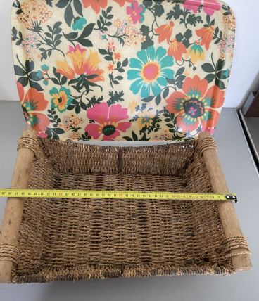 Panier en osier vintage 