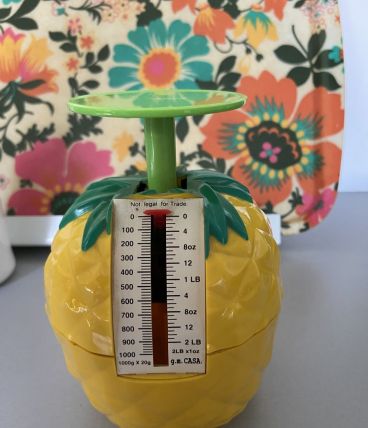 Balance ananas annee 70