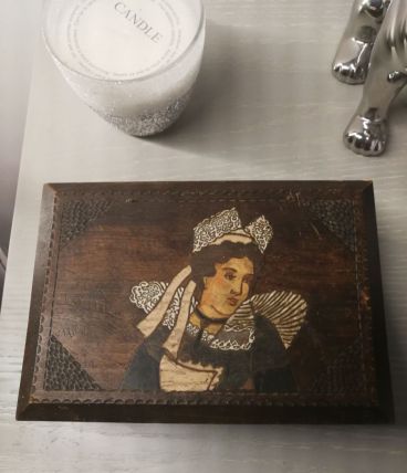 Petite boîte en bois 