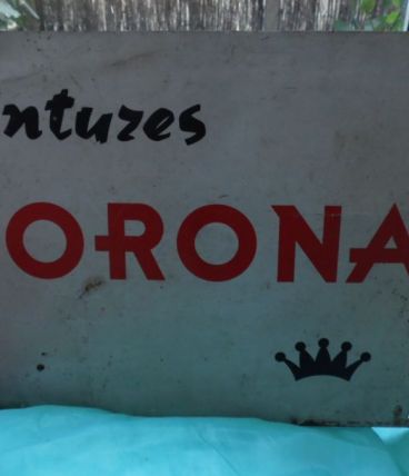 tole publicitaire peinte