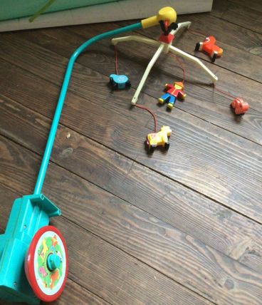 Mobile Fisher price vintage