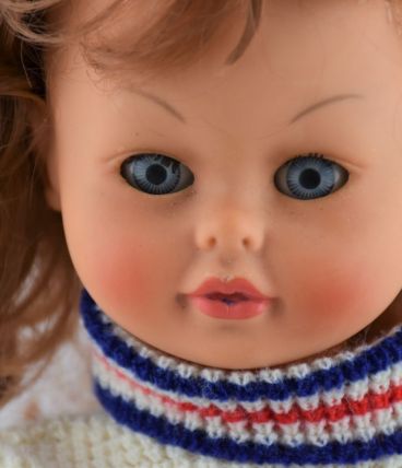 Poupée Minifon pull et pantalon