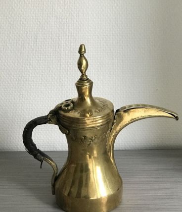 Théière en cuivre massif