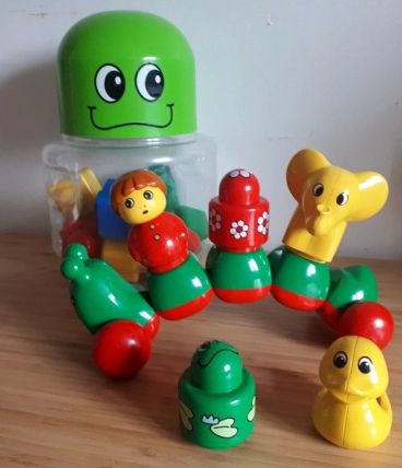 Boîte Lego Duplo vintage 1995 et chenille Duplo