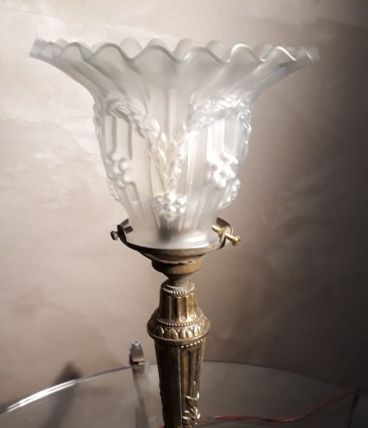 lampe  art nouveau  1900  a 30     tulipe tres jolie  style 