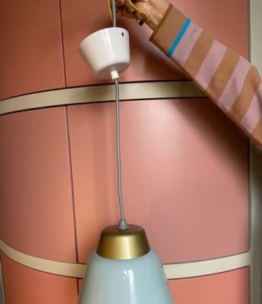 Suspension en métal couleur vert céladon jamais servie