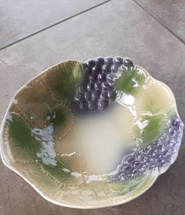 Coupe à fruits en barbotine 