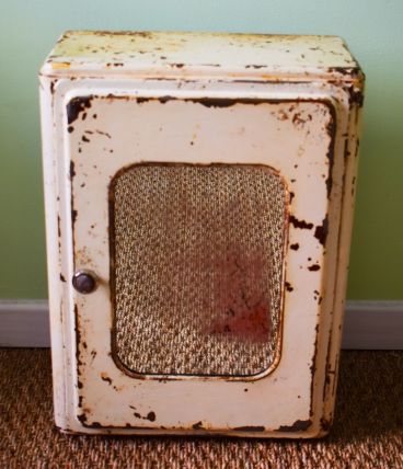 Armoire à pharmacie