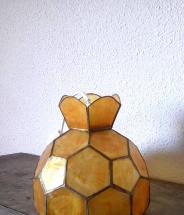 Suspension/lustre en nacre et en laiton 