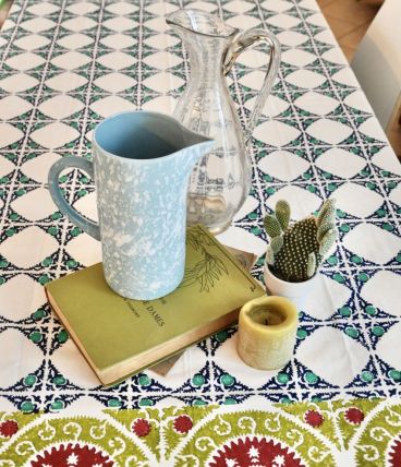 Carafe en céramique bleue 