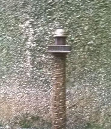 Colonne en bronze 