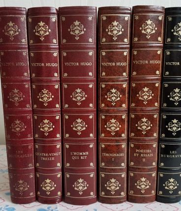 Collection six anciens livres de Victor Hugo