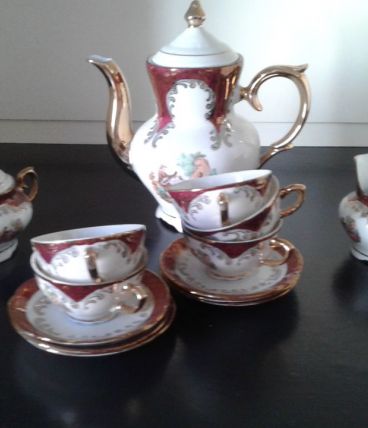 Service a moka en porcelaine italienne. Cafetière,  sucrier,