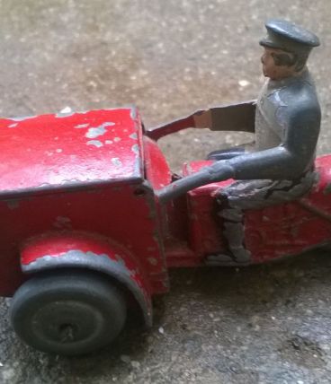 Triporteur Dinky toys