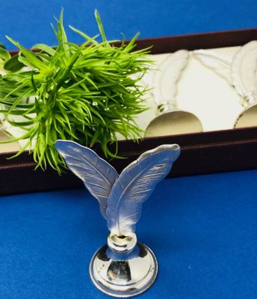 12 Porte menu (ou porte nom) en métal argenté