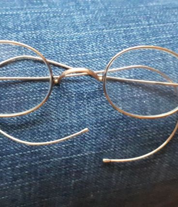 Paire de lunettes ancienne