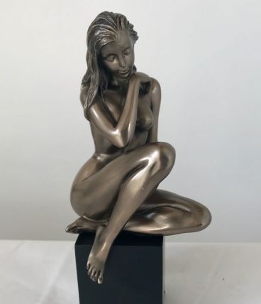 Statuette femme nue en bronze