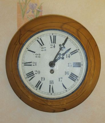 Magnifique  pendule  murale Années 20 / 30 à clé