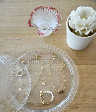 Plateau et cloche à pâtisserie 