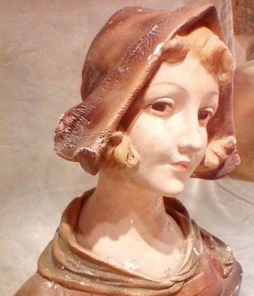 Buste en platre années 30