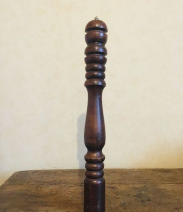 Très grand poivrier-Traces d'usure mais bon état général