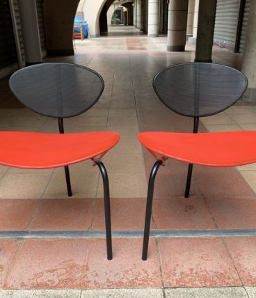 Paire de chaises tripodes « Nagasaki » par Mathieu Mategot 