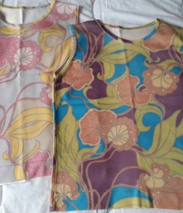 Lot de 2 petits chandails pastels