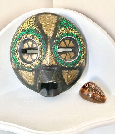 Masque traditionnel africain