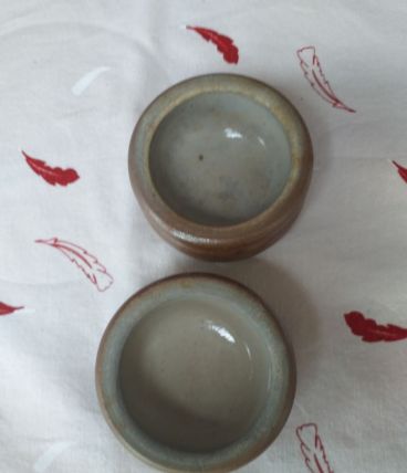 Lot 2 pots à beurre 