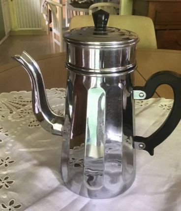 Cafetière ancienne avec anse en Bakélite