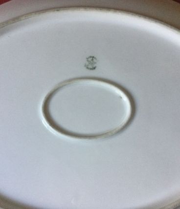 Joli plat oval vintage  Limoges