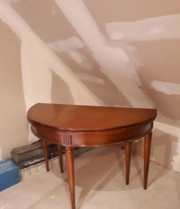 Table ronde en merisier massif 4 personnes