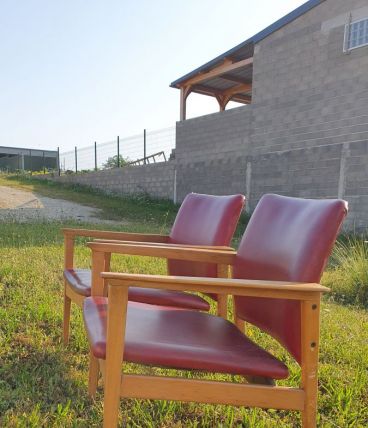  2 fauteuils  rouge 1940 a 60  ossature bois 70xprof53xlarg6