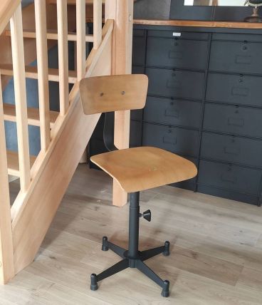 Chaise d'atelier industrielle