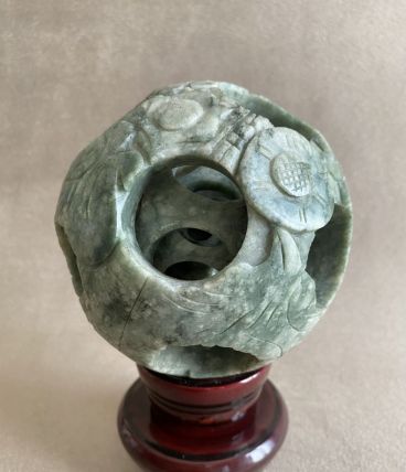 Boule de Canton en jade.