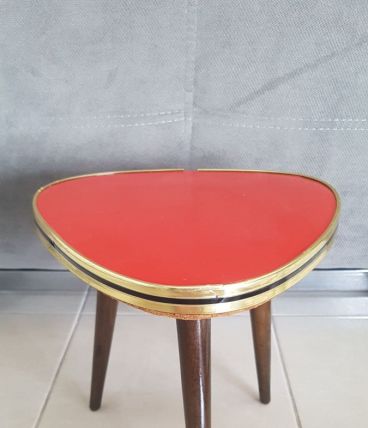 Porte plante,guéridon vintage triangulaire rouge,tripode