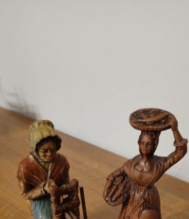 Lot de 2 santons, 1 manufacture SIC et 1 de Francis Lascour