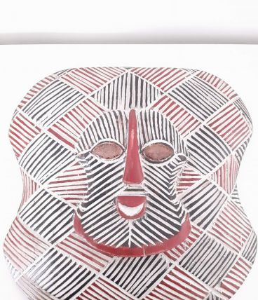 Bouclier traditionnel tribal Africain Bamiliké,en bois