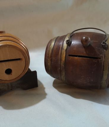 2 tirelires bois années 1950 d'occasion 