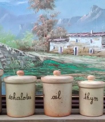 Série de pots de conservation en grès 