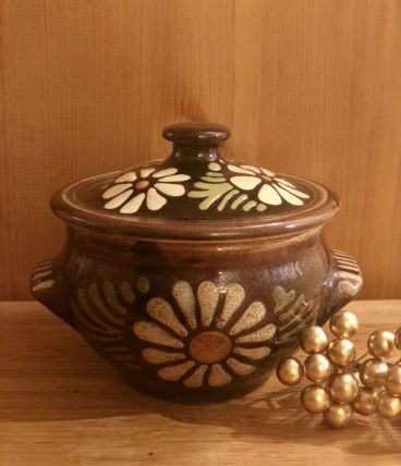 Petit pots vintage en bon état marron et fleurs datant des 9