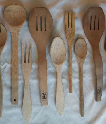 lot cuillère et ustensiles en bois de cuisine 