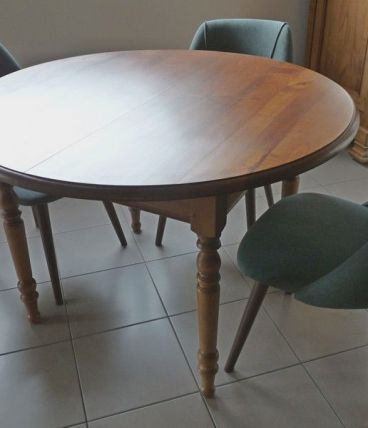Table ronde à volets en merisier massif style Louis Philippe