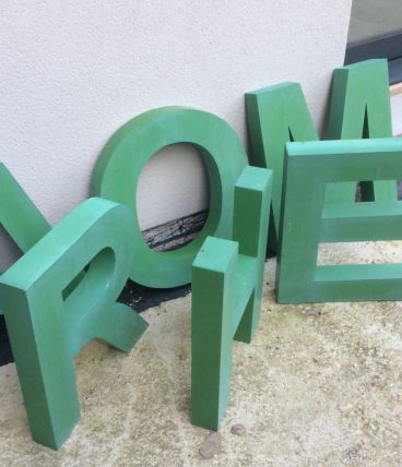 Lettres d’enseigne