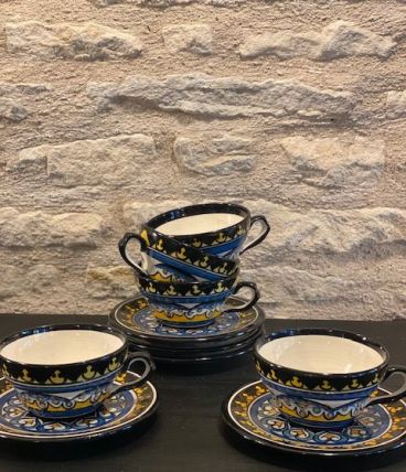 Déjeuners avec sous-tasse