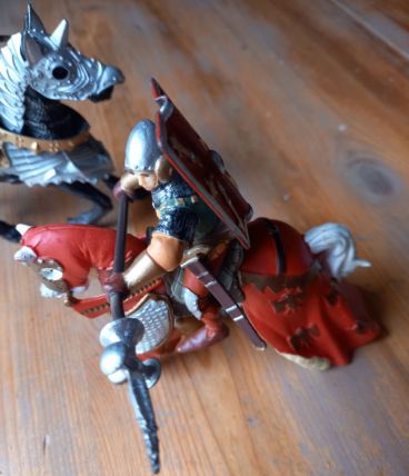 Figurines chevaliers 