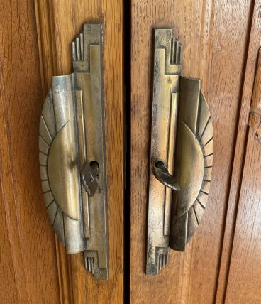 Armoire a trois portes