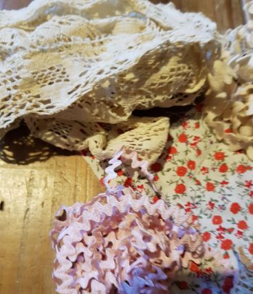  Lot de différentes Dentelles vintages 